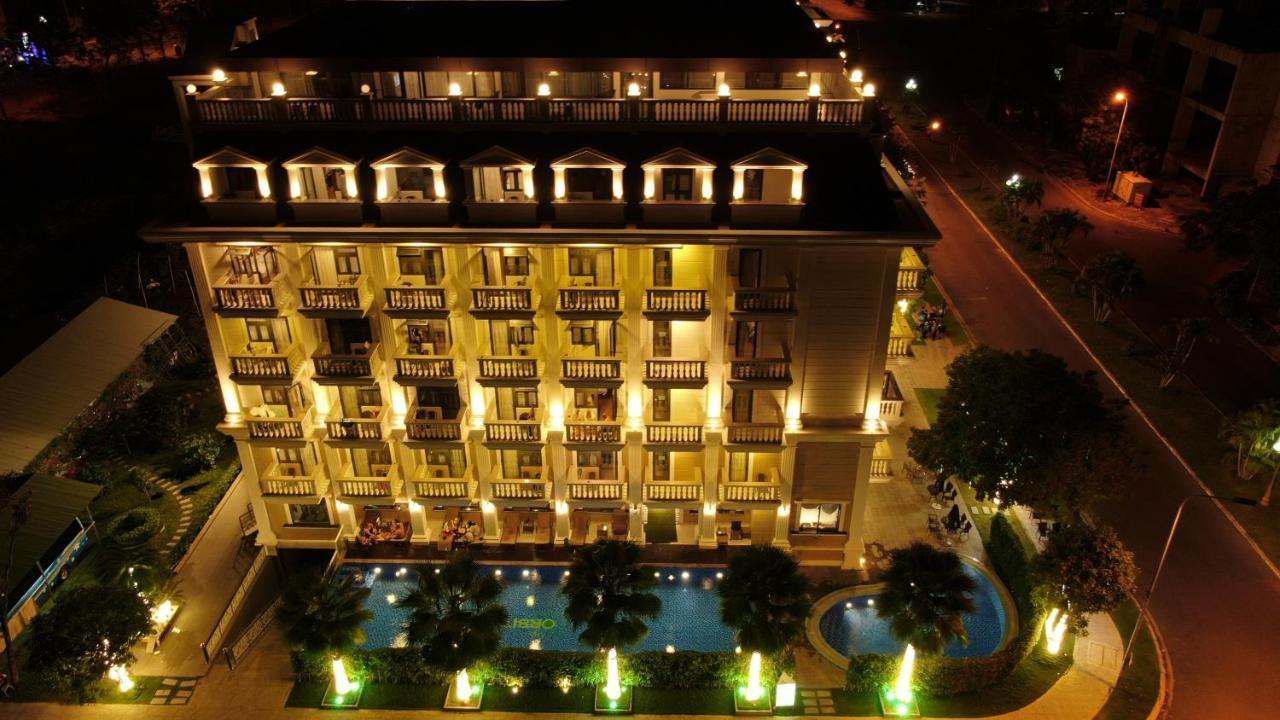 Orbit Hotel Nha Trang Exterior photo