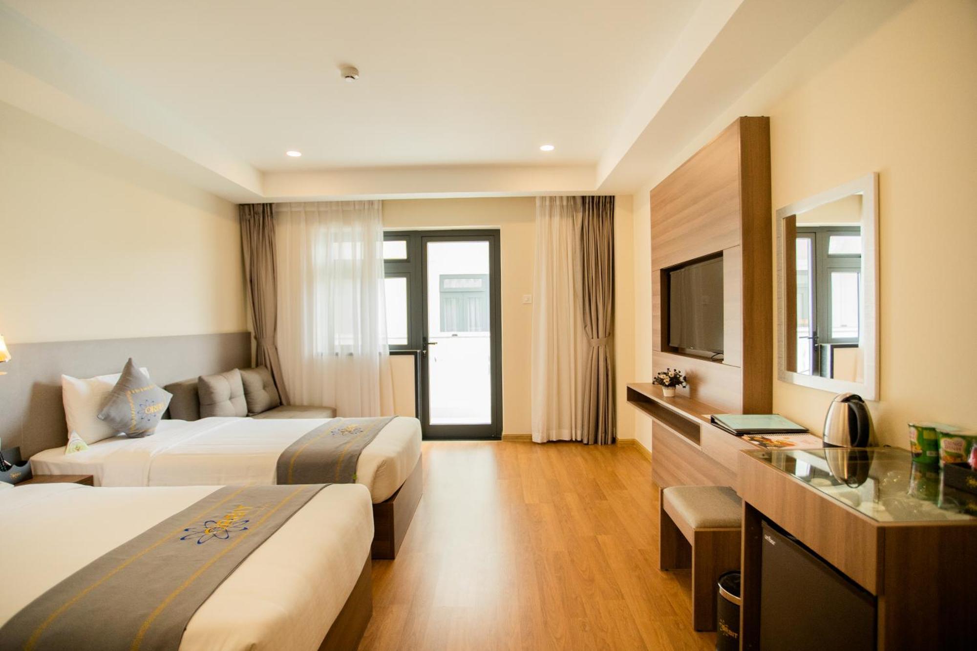 Orbit Hotel Nha Trang Exterior photo